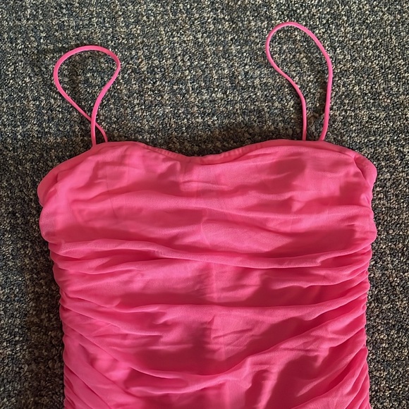 Super down Pink dress - Picture 2 of 3